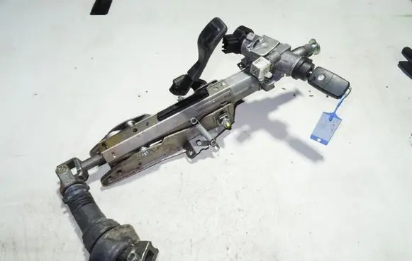 Steering wheel axle set