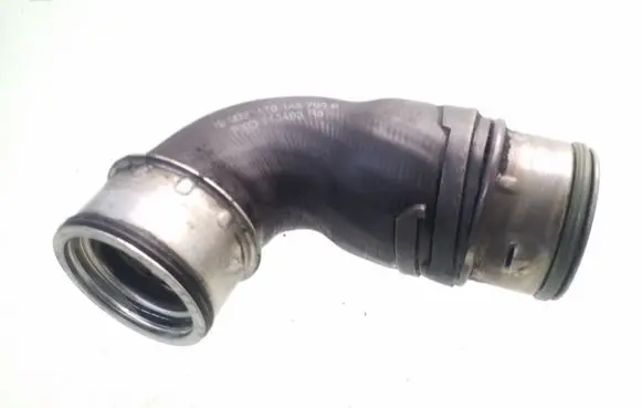 Volkswagen Touran I Turbo air intake inlet pipe/hose 1T0145790B