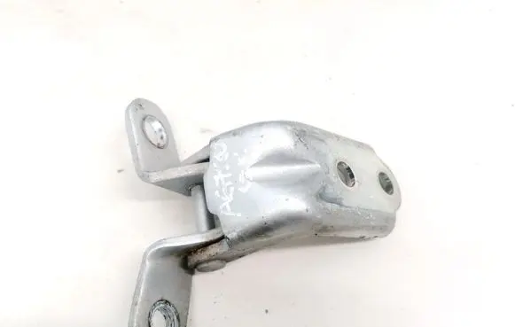 Hyundai Sonata Rear door lower hinge