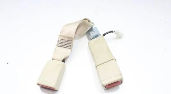 Lexus GS 250 350 300H 450H Middle seatbelt buckle (rear) 