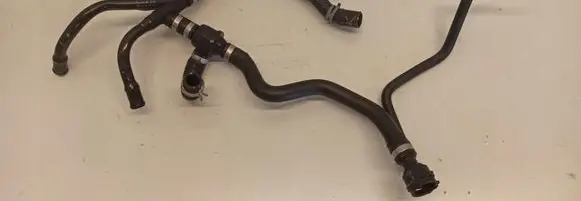 Skoda Enyaq iV Engine coolant pipe/hose 1EA122101CG