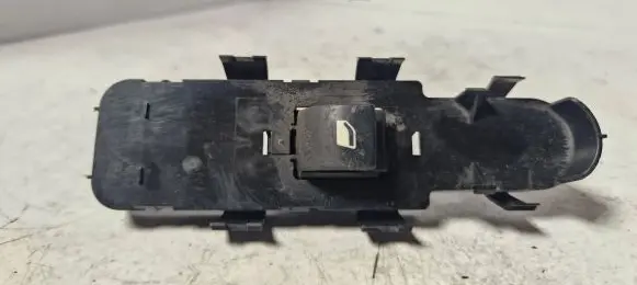 Peugeot 207 CC Electric window control switch 96548606