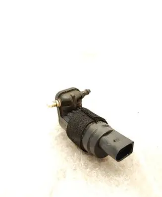 Porsche Macan (95B) Windscreen/windshield washer pump 1K6955651