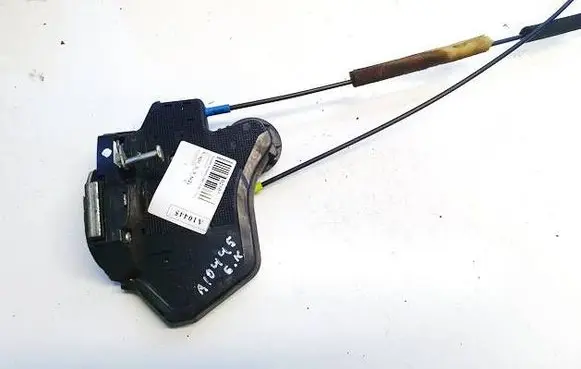 Toyota Avensis T250 Rear door lock 