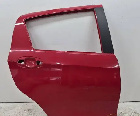 Toyota Yaris Rear door