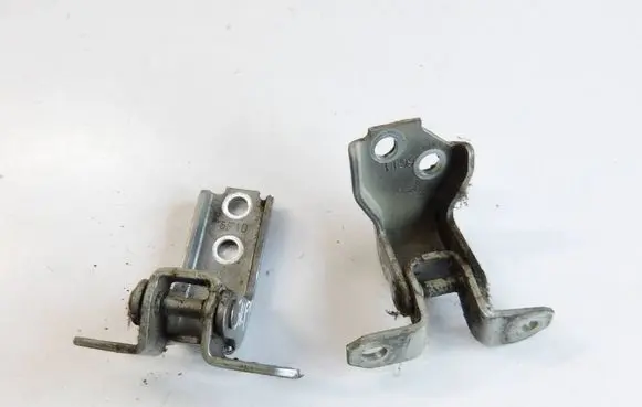 Suzuki Vitara (LY) Front door hinge set 