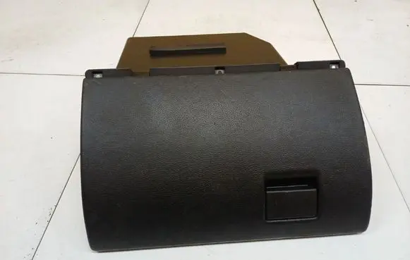 Opel Astra G Glove box 90561334