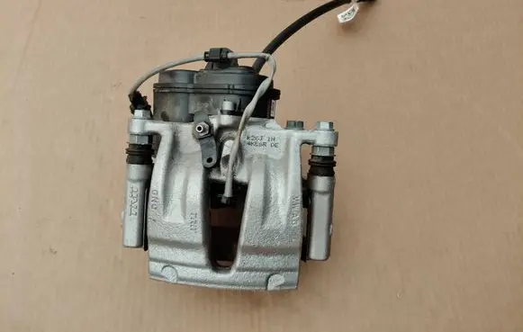 Audi e-tron Rear brake caliper 4KE406R