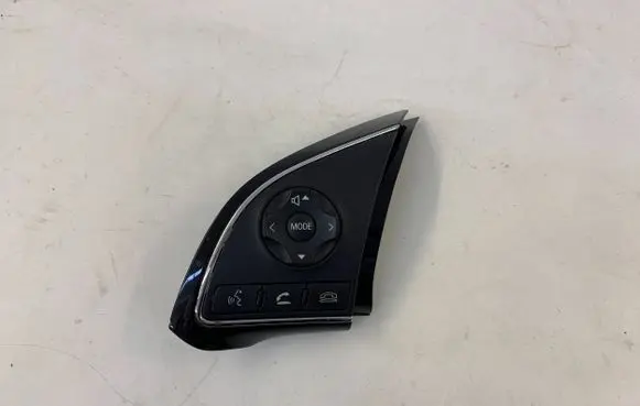 Mitsubishi ASX Steering wheel buttons/switches 8616A040