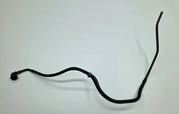 BMW M5 F90 Oil cooling pipe 7856749 17127856749