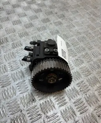 Opel Astra H Fuel injection high pressure pump 0445010156 7469170 0055206679