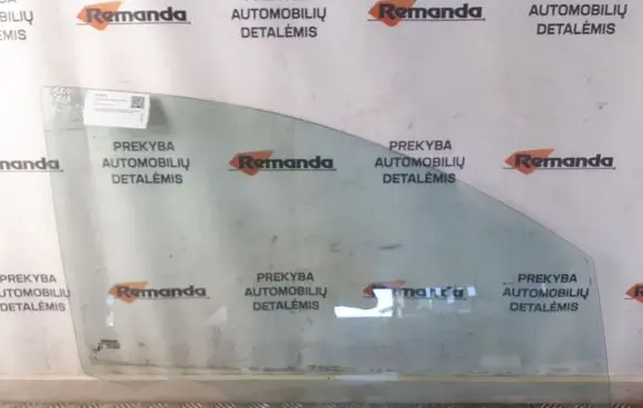 Nissan Versa Front door window glass four-door