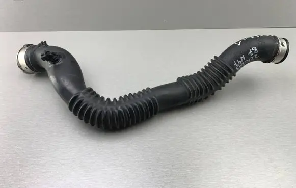 BMW 1 E81 E87 Intercooler hose/pipe 11617797481 7797481