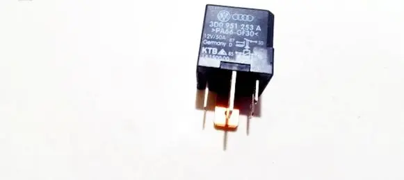 Volkswagen Golf V Other relay 3d0951253a 14.1500.00