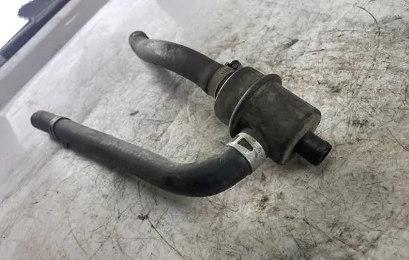 Toyota Land Cruiser (HDJ90) Engine coolant pipe/hose
