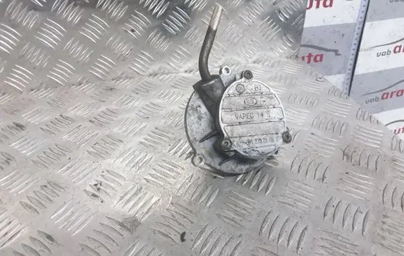 Mercedes-Benz A W168 Vacuum pump A6682300165
