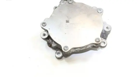 Mercedes-Benz B W246 W242 Vacuum pump A2702300365