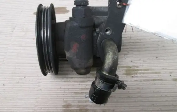 BMW X3 F25 Power steering pump