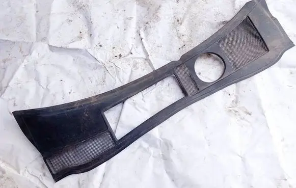 Audi A6 S6 C5 4B Wiper trim 4B1819417