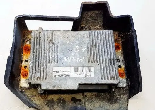 Renault Megane I Engine control unit/module 7700105983 HOM7700864454