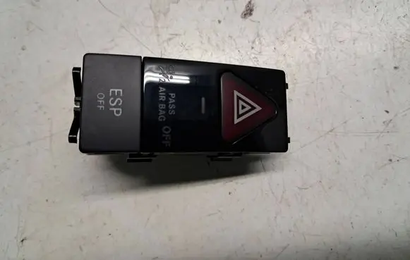 Mercedes-Benz C AMG W204 Hazard light switch 2048706858
