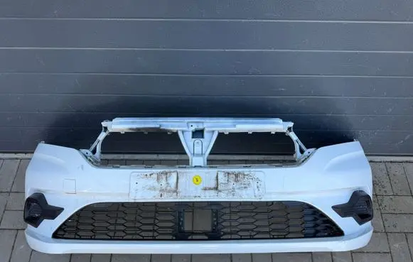 Dacia Sandero III Front bumper 620228531R