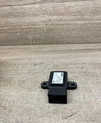 BMW 5 E39 ESP acceleration yaw rate sensor 6753694 0265005248