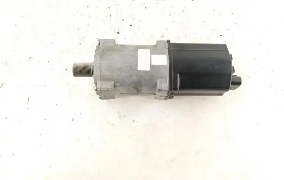 Mercedes-Benz C W205 Power steering pump 748415 11001
