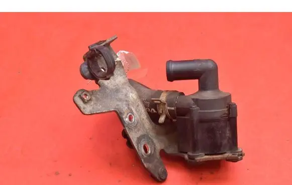 Volvo S90, V90 Water pump 31368143