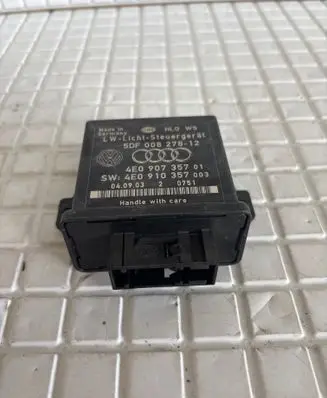 Audi A8 S8 D3 4E Light module LCM 5DF00827812 4E0907357