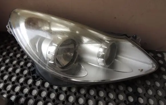 Opel Corsa D Headlight/headlamp 13186382