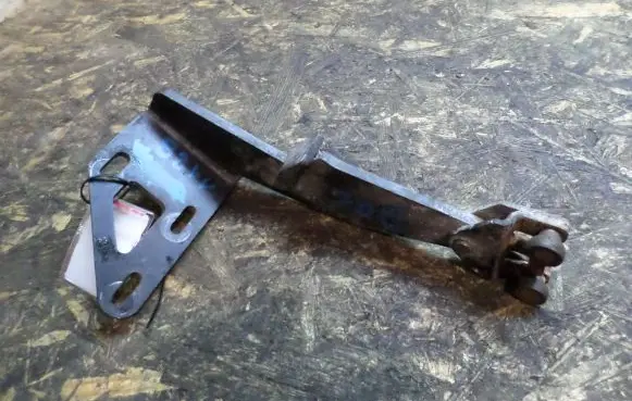 Renault Master II Front door lower hinge 