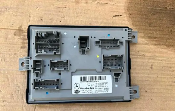 Mercedes-Benz C W205 Other control units/modules A2059007037