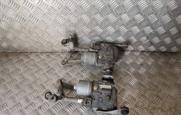 Seat Leon (1P) Front wiper linkage and motor 3397020918 1P0955024B 1397220535