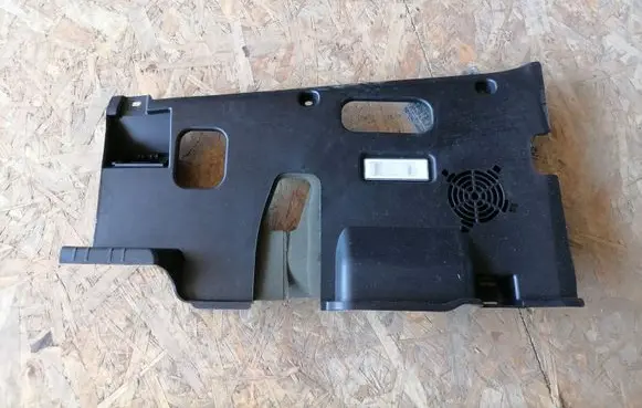Dashboard lower bottom trim panel