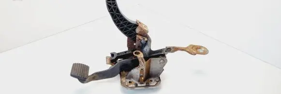 Peugeot 206 CC Pedal assembly 20989A00