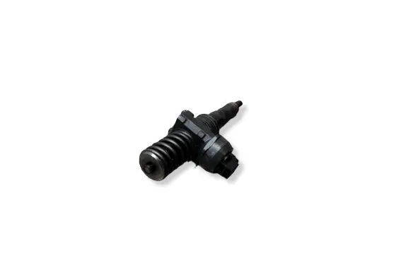 Volkswagen Golf V Fuel injector 0414720215 038130073AG