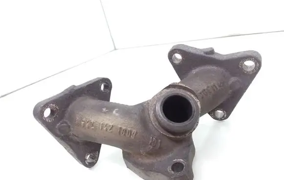 Mercedes-Benz E A207 Exhaust manifold A6421421009