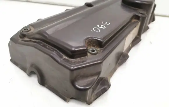 Mercedes-Benz Vito Viano W639 Rocker cam cover A6460101567