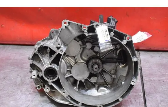 Manual 6 speed gearbox