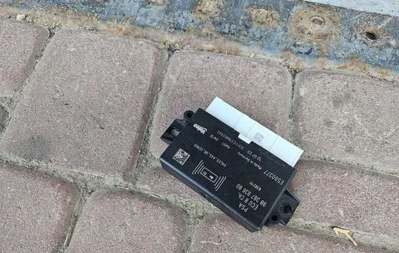 Opel Combo E Other control units/modules 9838793680