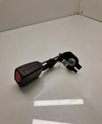 BMW 1 F40 Rear seatbelt buckle 7456285