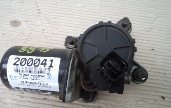 Hyundai Elantra Front wiper linkage and motor
