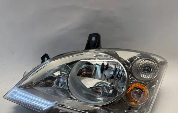 Mercedes-Benz Vito Viano W639 Headlight/headlamp A6398201861