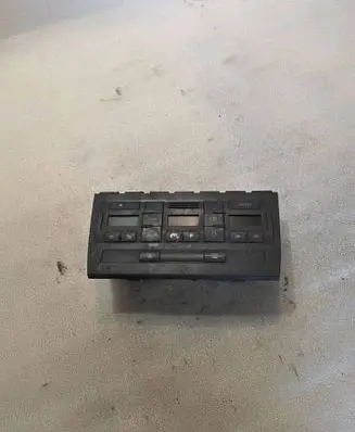 Audi A4 S4 B7 8E 8H Climate control unit 0273458 8E0820043AL