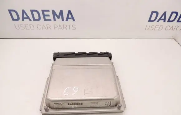 Volvo XC90 Engine control unit/module 0261208290 30668479A D69