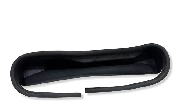 Ford Escort Air intake duct part 81AG18B462A1A