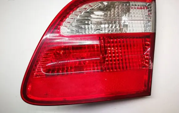 Mercedes-Benz E W211 Tailgate rear/tail lights A2118201464