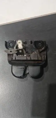 Audi A4 S4 B6 8E 8H Tailgate/trunk/boot lock/catch/latch 8E9827520