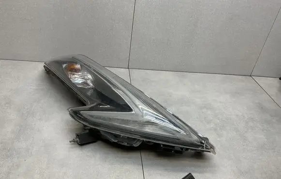 Nissan Juke I F15 Headlight/headlamp 26120BV80C